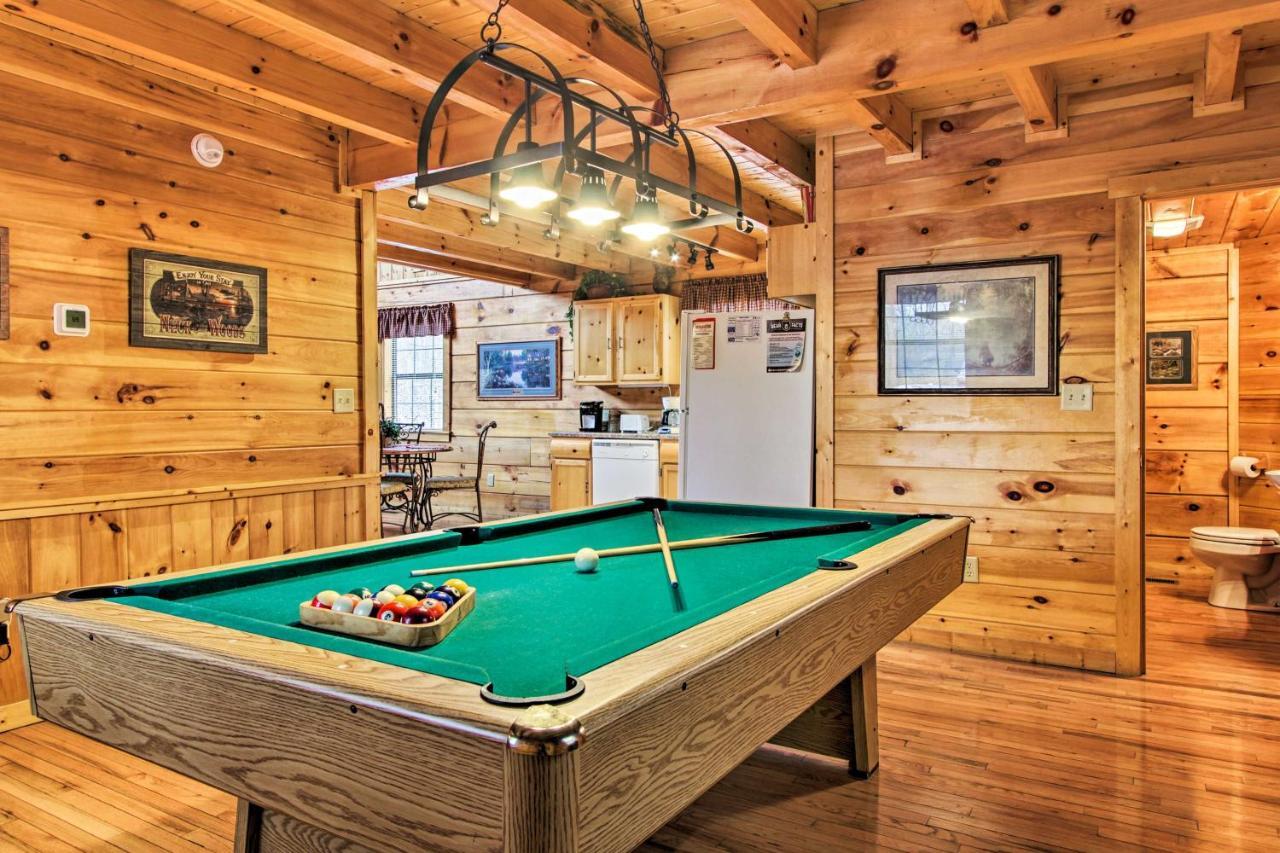Gatlinburg Mountainside Escape With Deck And Hot Tub! Villa Exterior foto